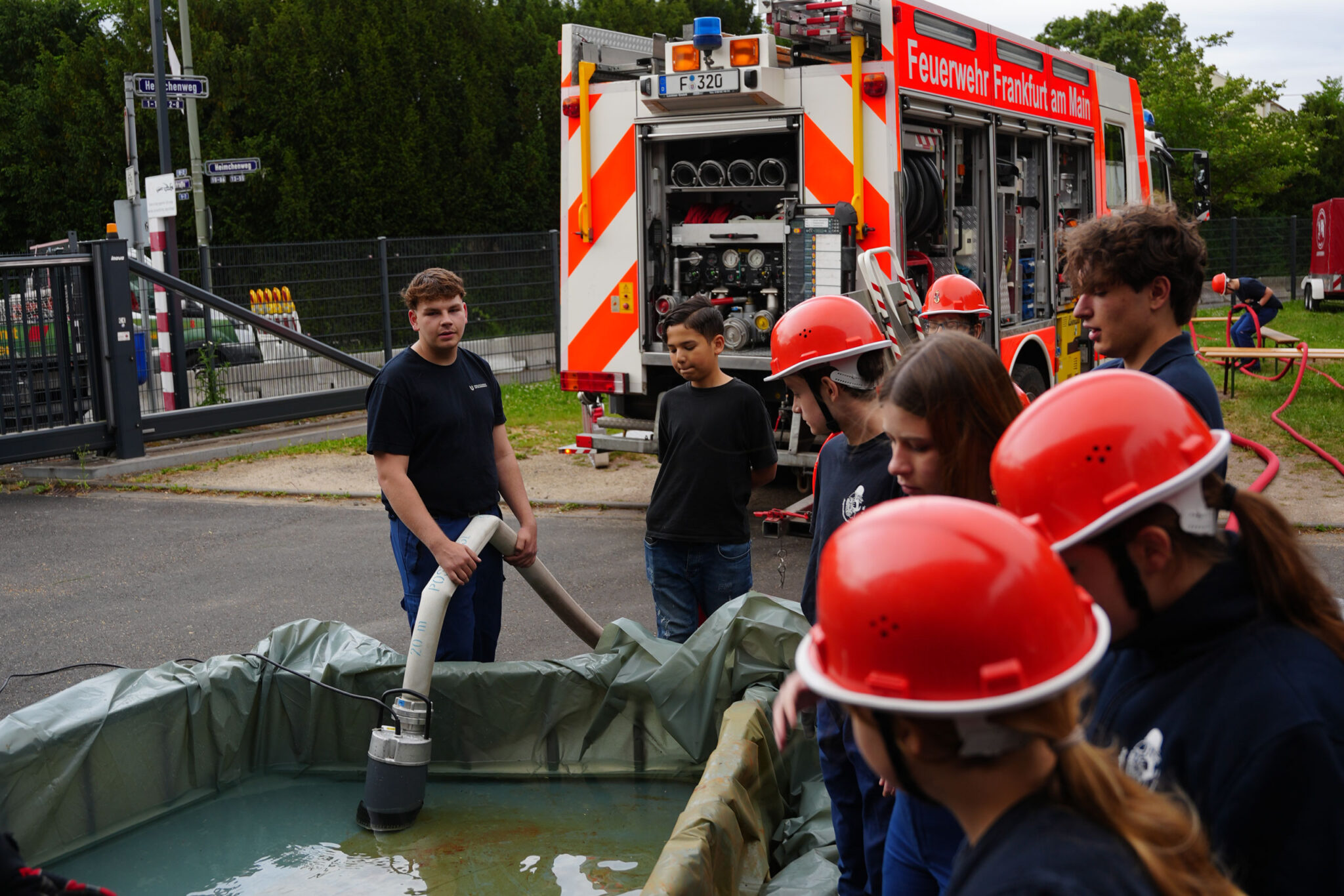 jugendfeuerwehr_unterliederbach_uebung_wasserentnahme